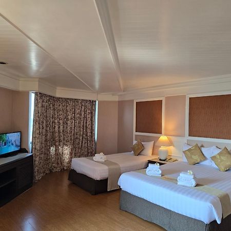 First Pacific Cirrus Hotell Pattaya Eksteriør bilde