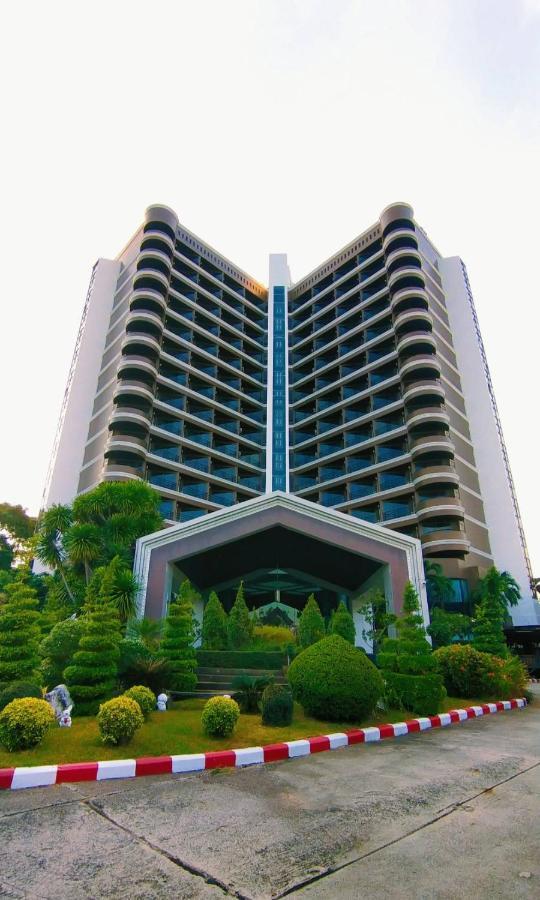 First Pacific Cirrus Hotell Pattaya Eksteriør bilde