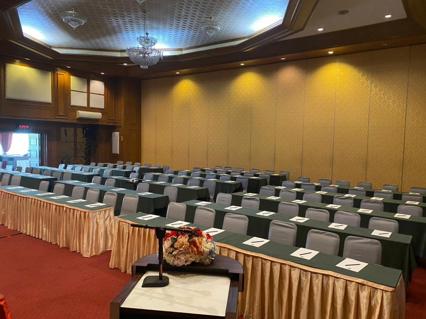 First Pacific Cirrus Hotell Pattaya Eksteriør bilde