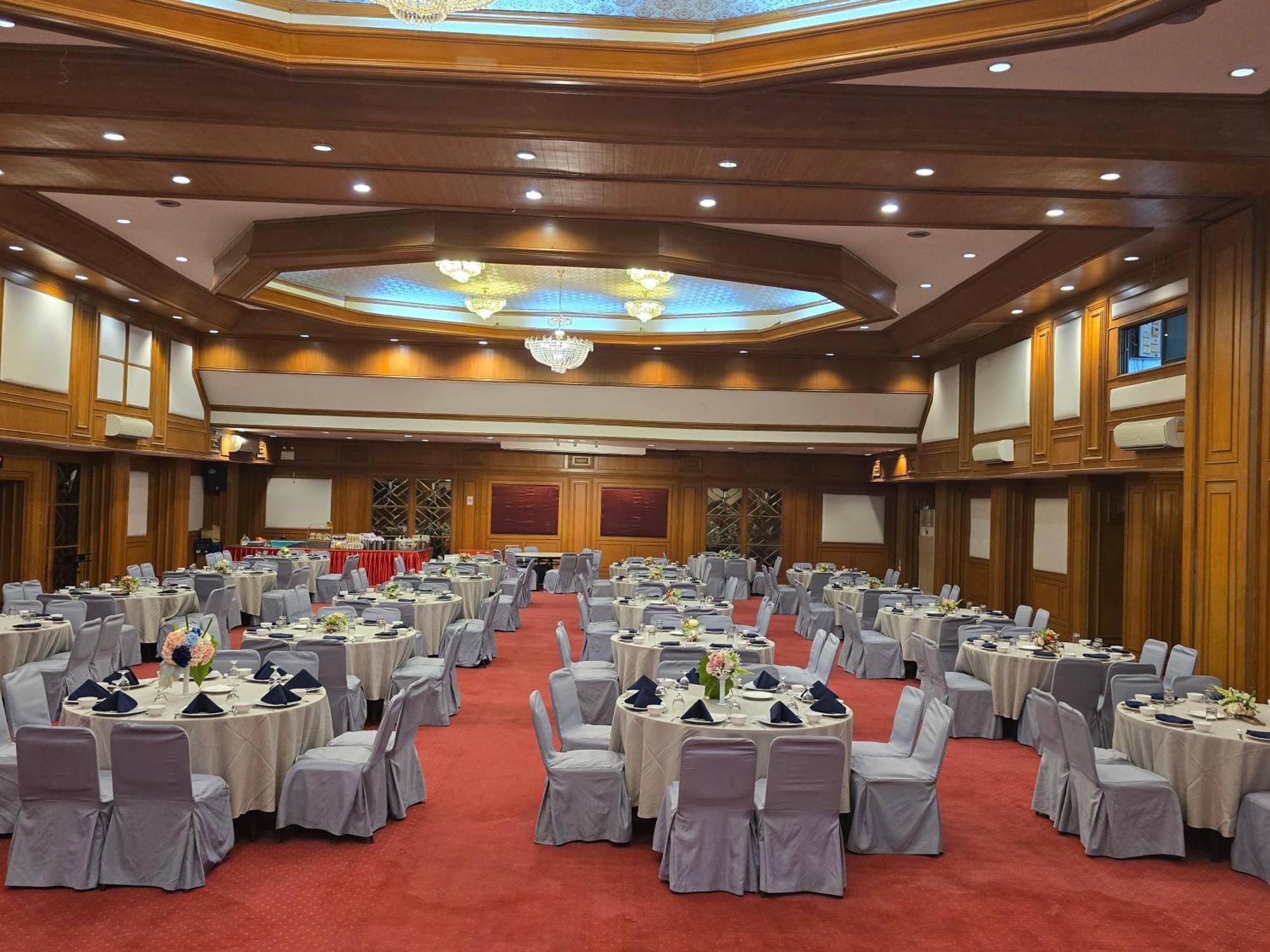 First Pacific Cirrus Hotell Pattaya Eksteriør bilde